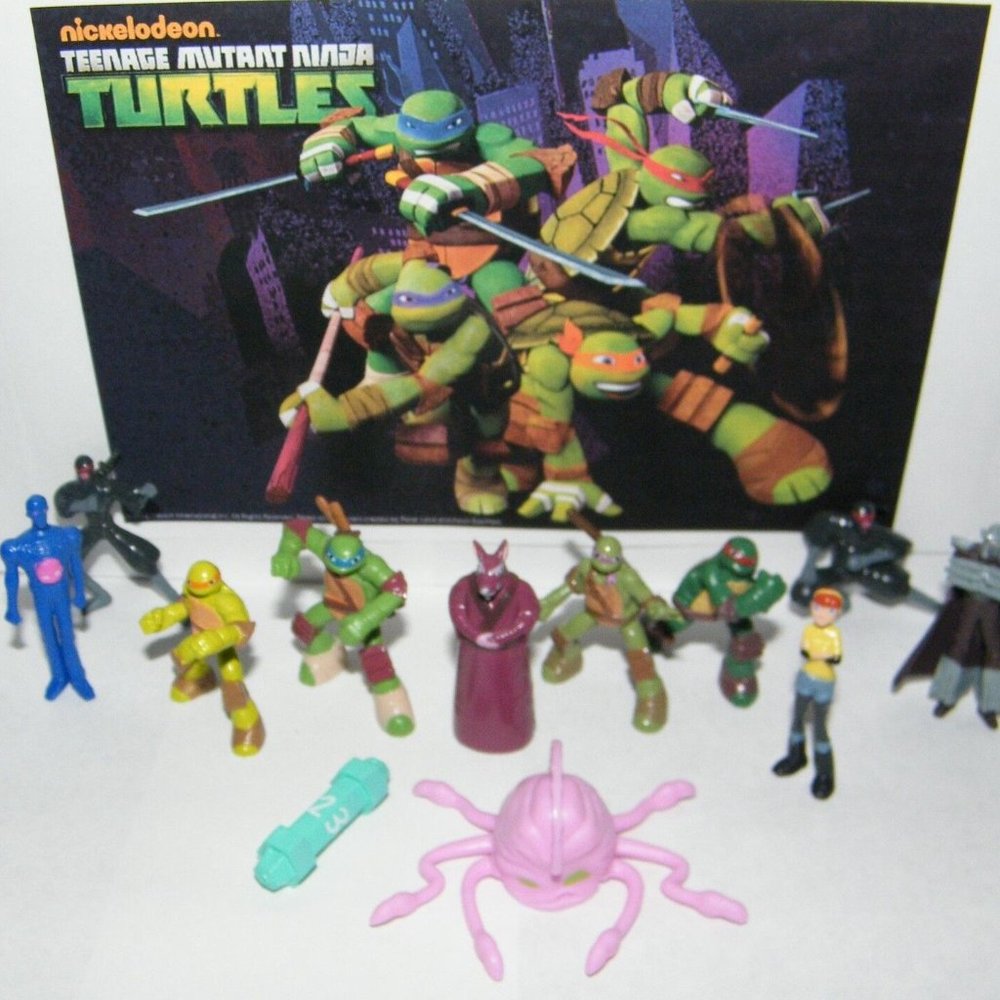 Teenage Mutant Ninja Turtles Figure Set of 12 Shredder, April, the Mutagen Etc